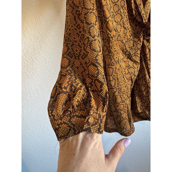 French Connection Women's Orange Brown Snakeskin Wrap Blouse Long Sleeve Chiffon - Picture 4 of 16